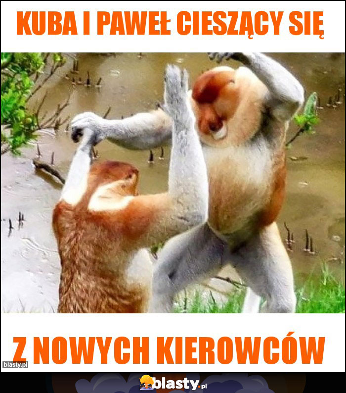 Kuba i Paweł cieszący się