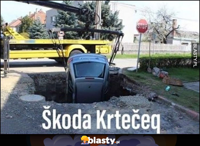 Skoda Krteceq krecik wpadła do dziury dołu rowu