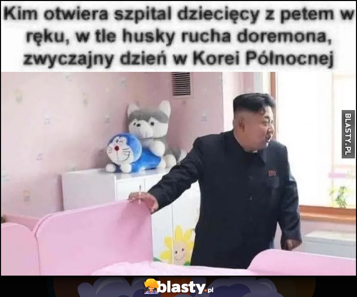 Kim Jong Un otwiera szpital dziecięcy z petem w ręku, w tle husky dyma doremona, zwyczajny dzień w Korei Północnej