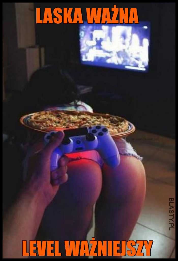Laska pizza i playstation