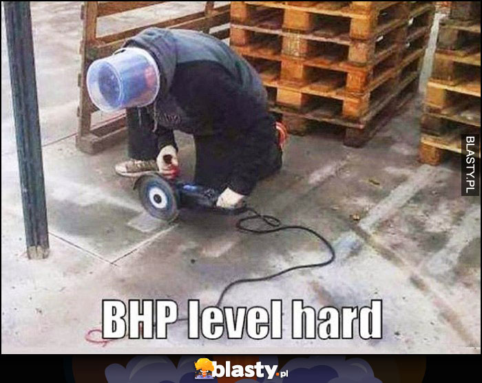 BHP level hard wiadro na głowie