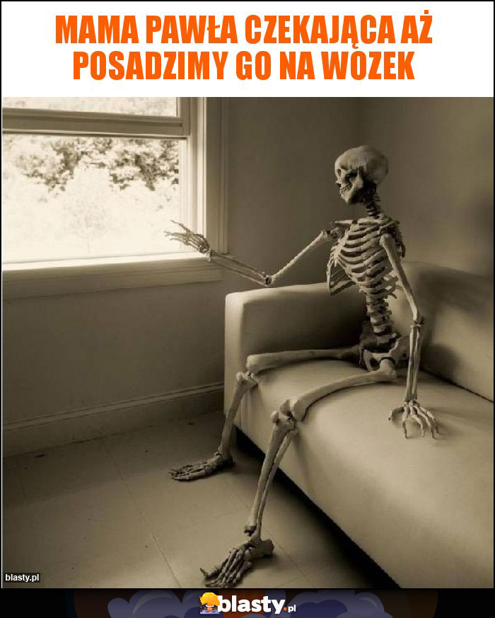 Mama Pawła czekająca aż posadzimy go na wozek Mama Pawła czekająca aż posadzimy go na wozek