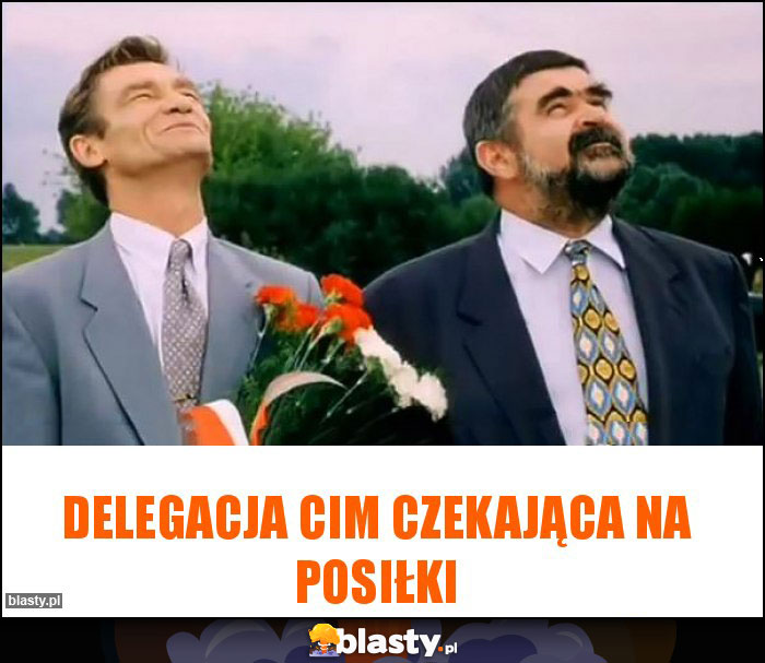 Delegacja CIM czekająca na posiłki Delegacja CIM czekająca na posiłki