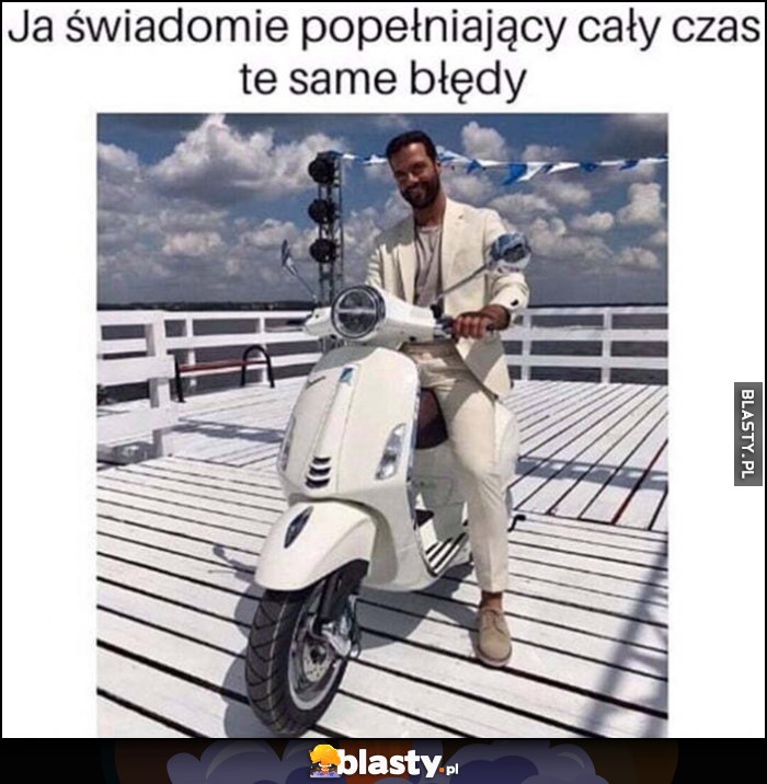 Ja świadomie popełniający cały czas te same błędy Conrado Moreno na skuterze